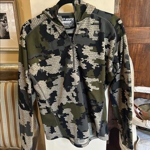 KUIU Camouflage Half-Zip Hoodie